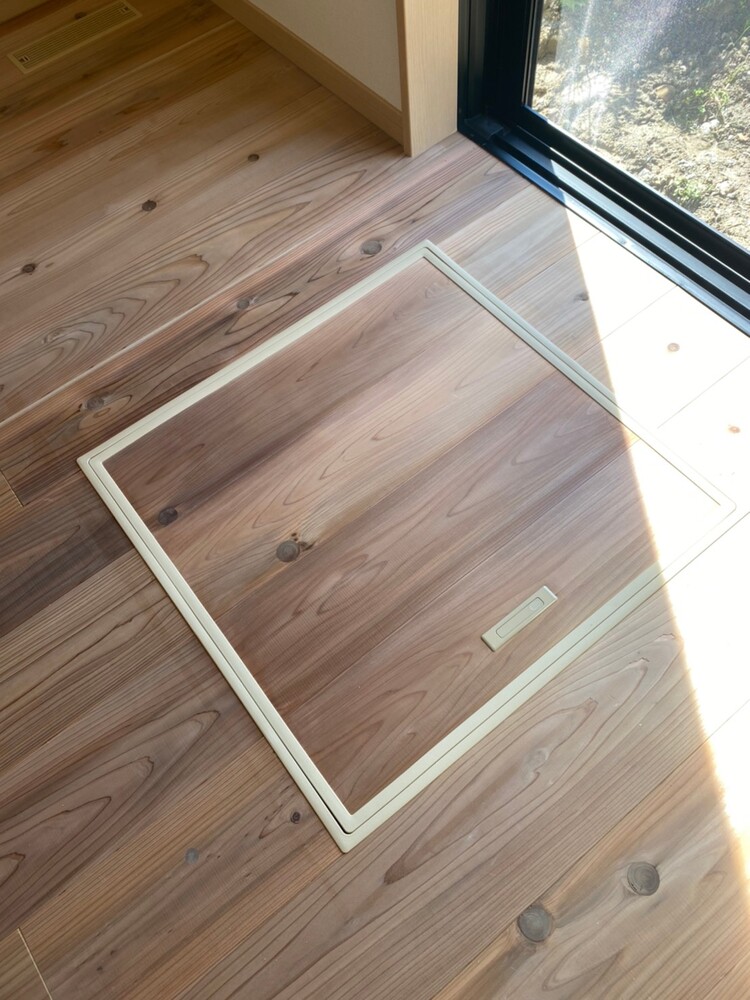 無垢点検口リペア前