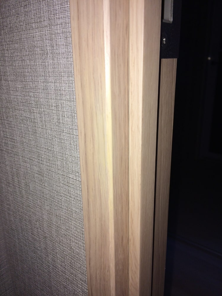 木枠の欠け補修　大阪府豊中市 BEFORE