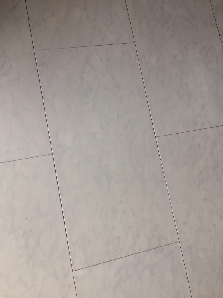 ダイハード表面（シート）剥がれ補修　豊中市 BEFORE