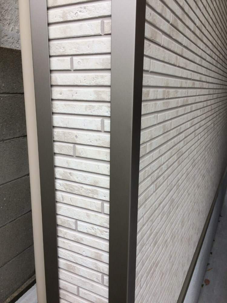 アルミサッシ　へこみ補修　現場　兵庫県尼崎市 BEFORE