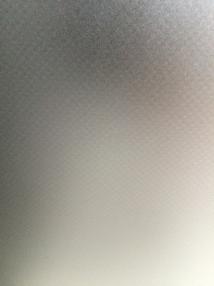 玄関ドア　凹み補修　現場　大阪府大阪市 BEFORE