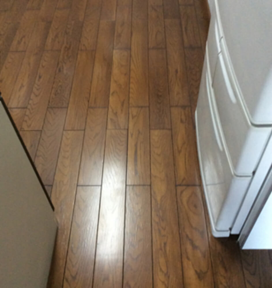 フローリング　劣化補修　現場　大阪府大阪市 BEFORE