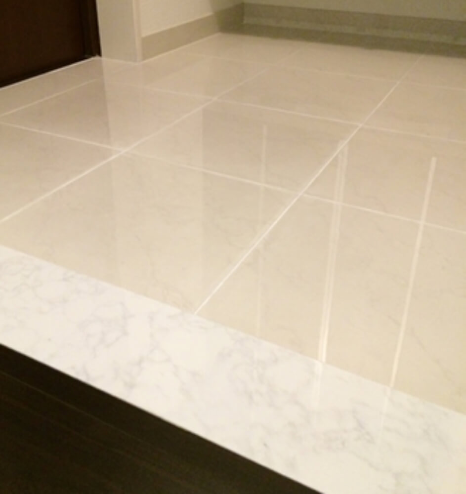 玄関大理石鏡面仕上げ補修　現場　大阪府大阪市 BEFORE