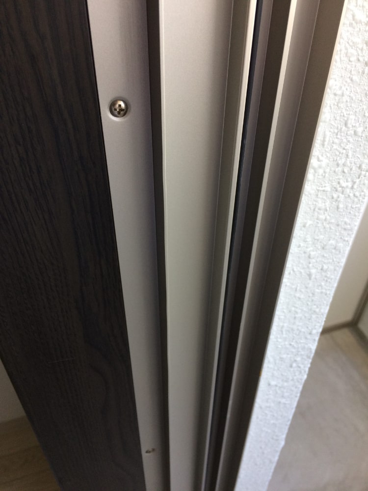 サッシ曲がり補修　現場　大阪府大阪市西成区 BEFORE