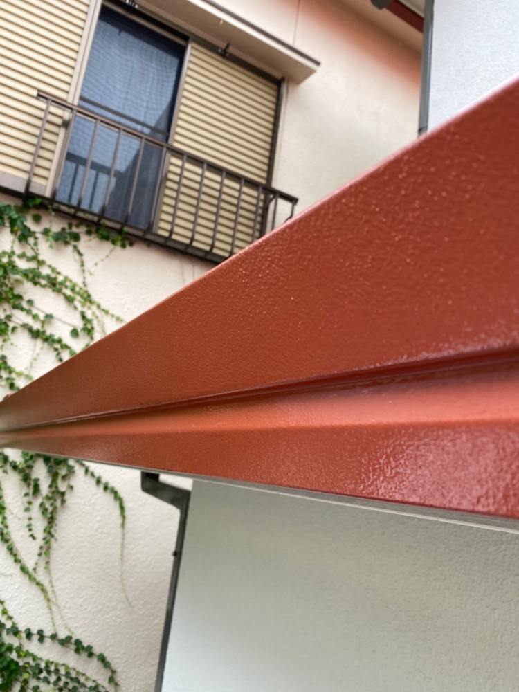 金属樋の凹み補修　作業前