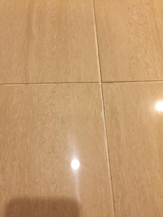 鏡面石材タイル補修前