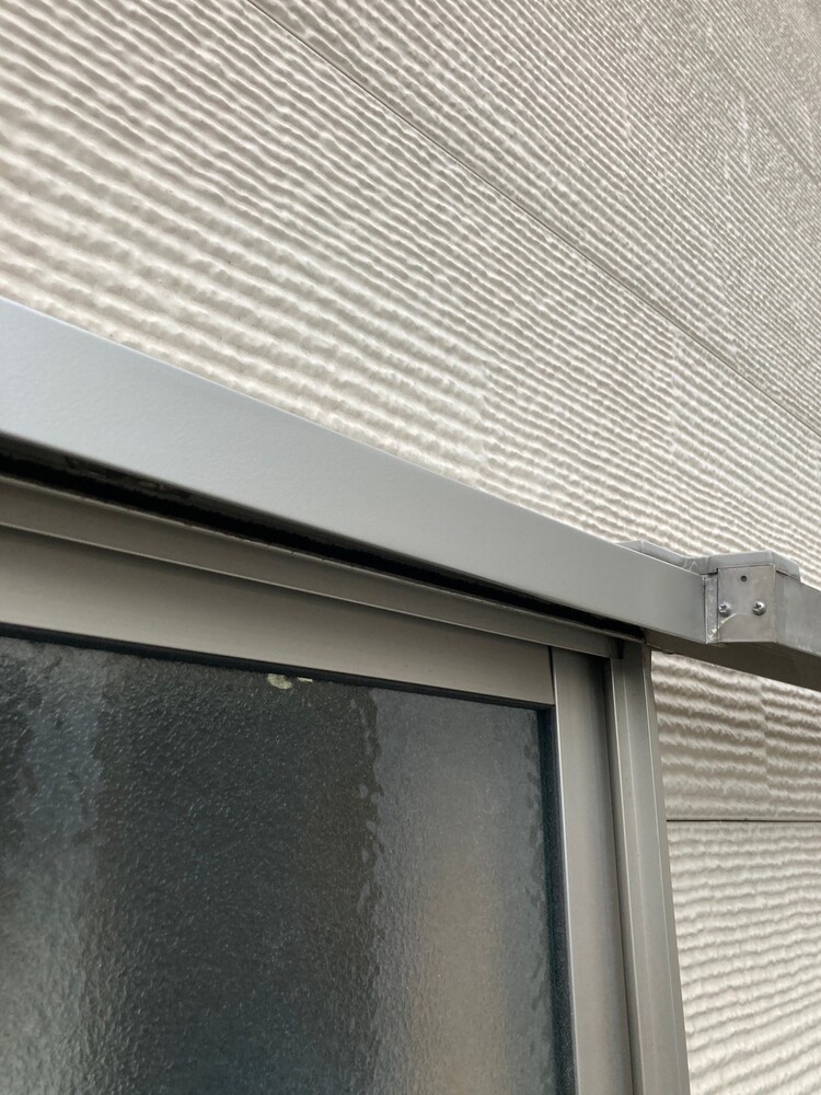 雨戸枠リペア前