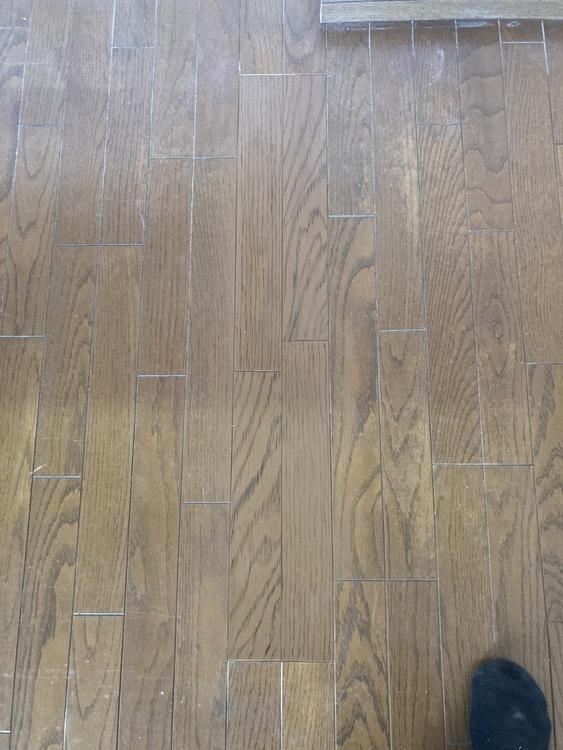 フローリング剥がれ補修前