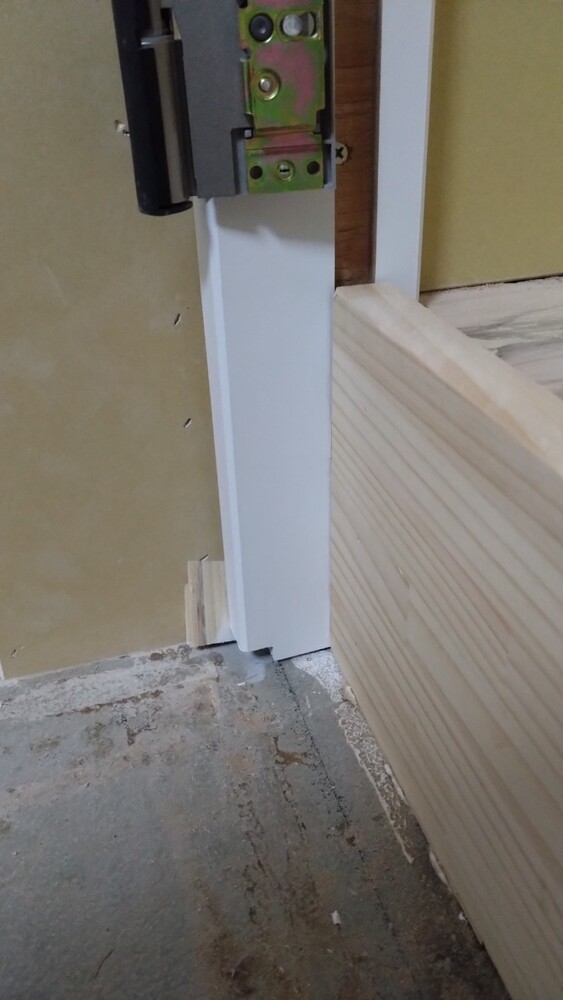 木枠加工ミス補修前