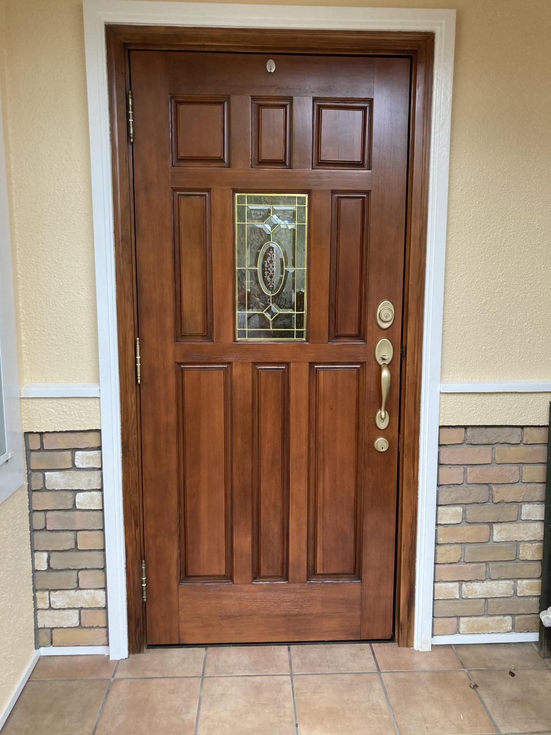 玄関ドア無垢再生前