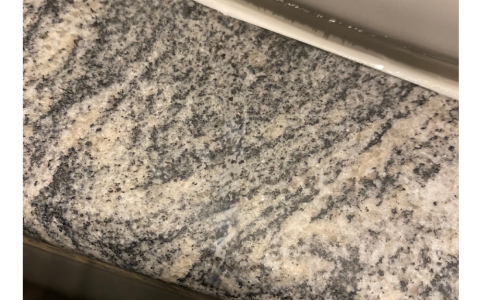 大理石ヒビ割れ部分リペア補修後