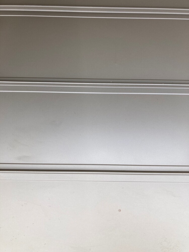 ガルバリウム鋼鉄屋根傷補修前