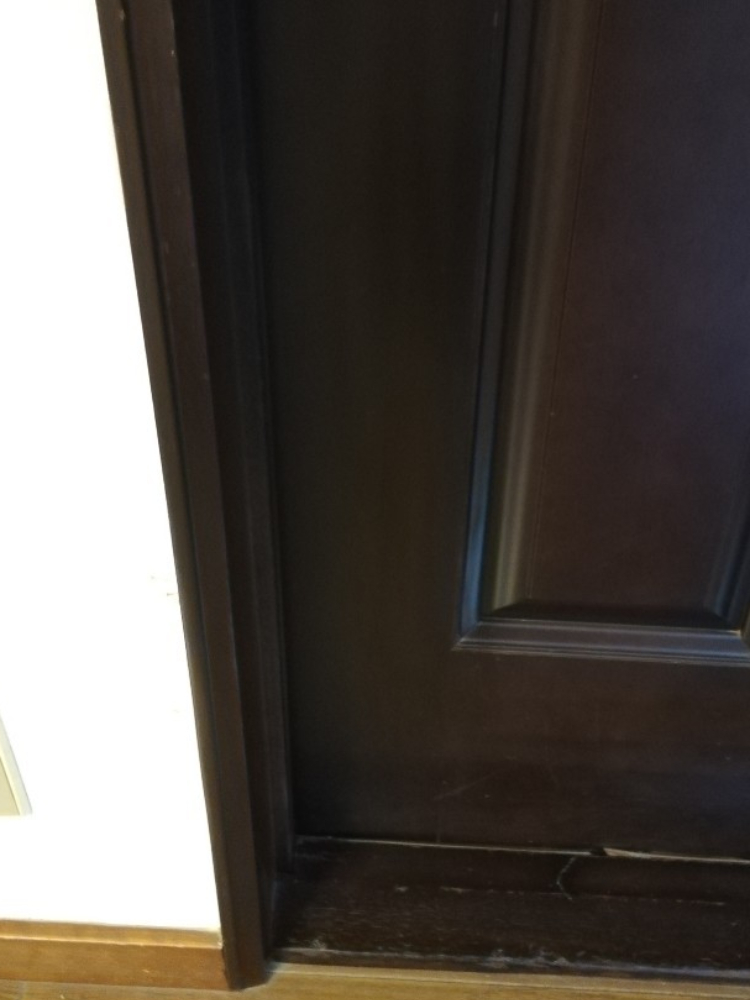 建具・枠ひっかき傷リペア前