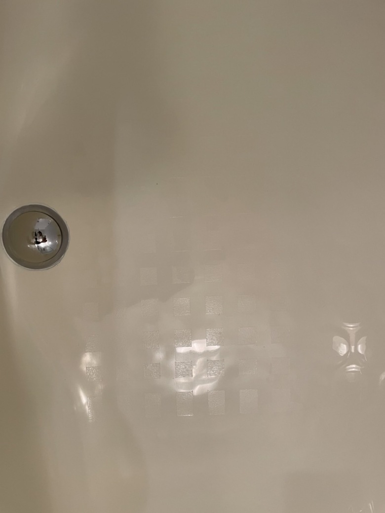 浴槽ヒビ割れクラック修理前