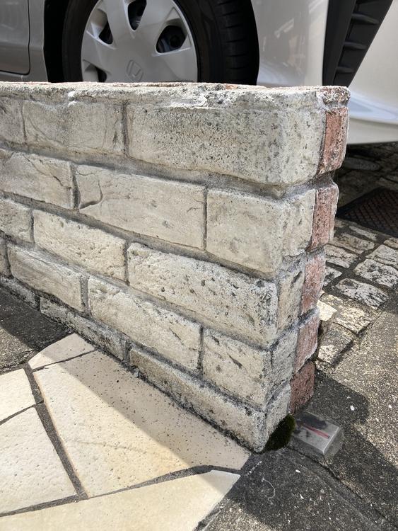 ブロック塀欠け補修前