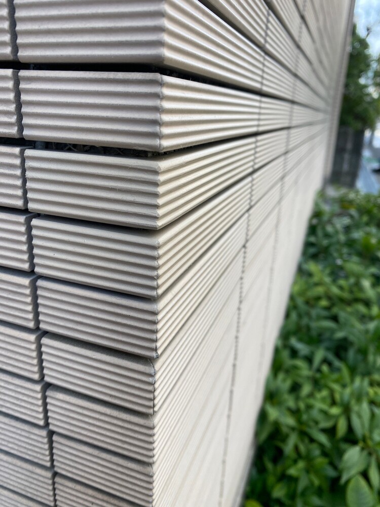 タイルヒビ割れクラック補修前