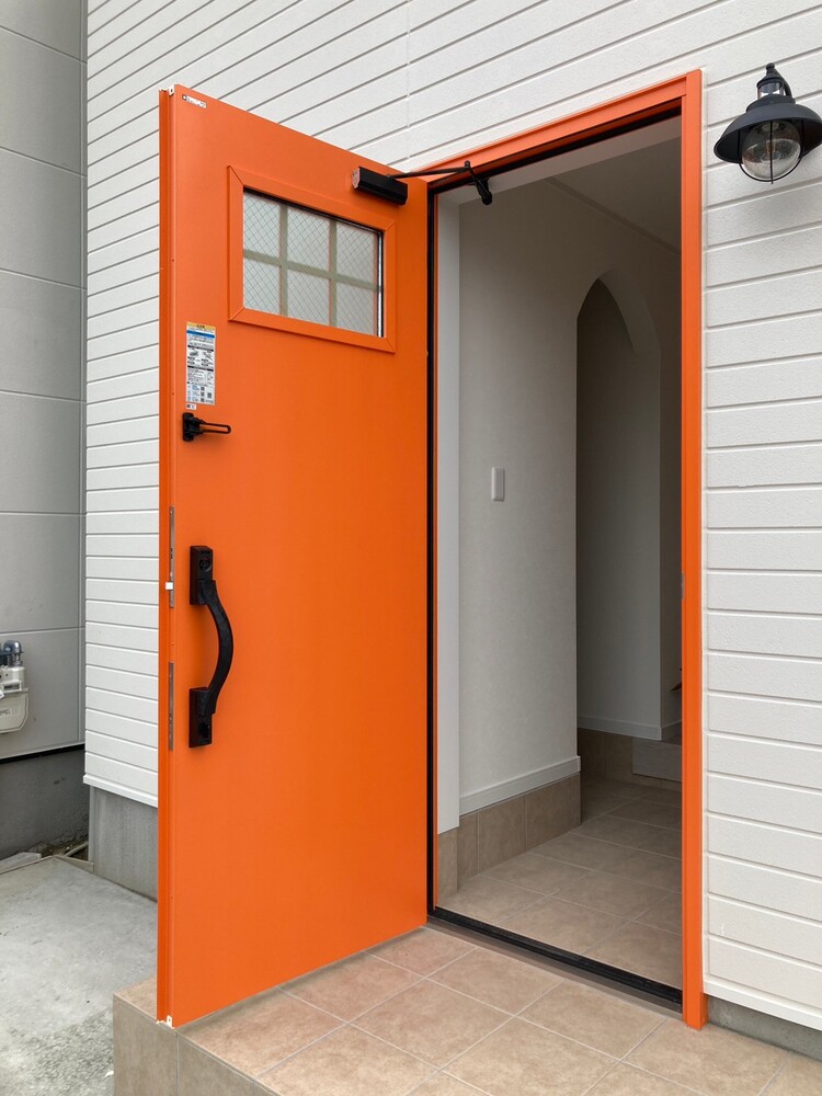 玄関扉全塗装前