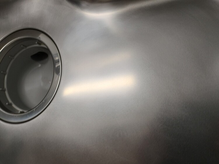 キッチンシンク磨き補修前