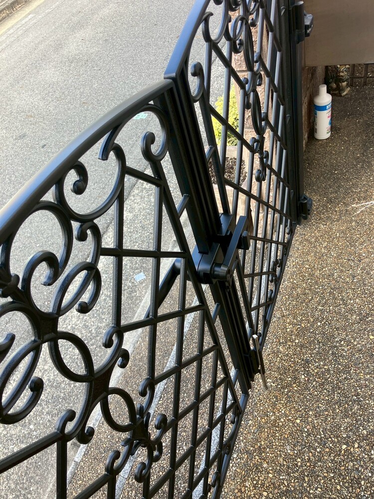 金属門扉・フェンス塗装前